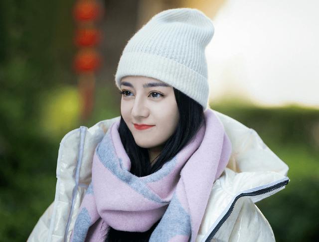 真愛？富二代高調求婚迪麗熱巴，其妹妹效仿求婚肖戰 娛樂八卦吃瓜 第1张