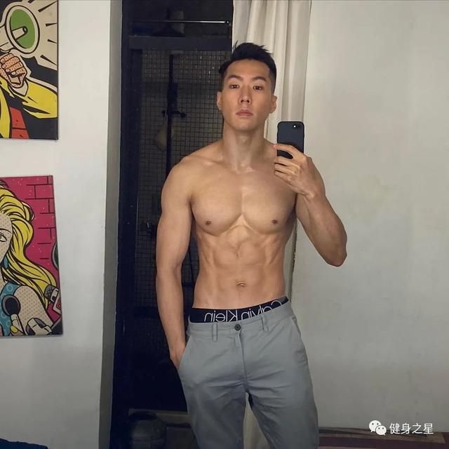 擼鐵5年蛻變肌肉型男，腹肌人魚線撩妹無數，健身果然是把整容刀 健身減肥達人 第17张