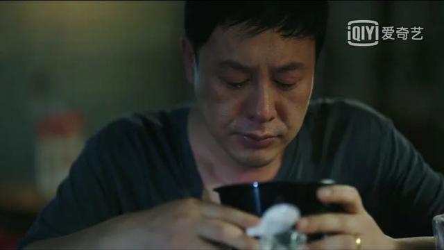 他堪稱「最窮影帝」，在劇組被導演羞辱，45歲仍租住郊區農村平房 娛樂八卦吃瓜 第10张