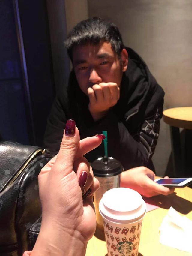 情人节到了，凌云送给女朋友最好的礼物，让大家都认识你 七夕送什么礼物给