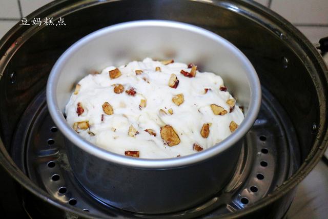 3.8女神節，蒸碟紅棗發糕吧！柔軟清甜，口口紅棗香~ 熱愛美食 第11张