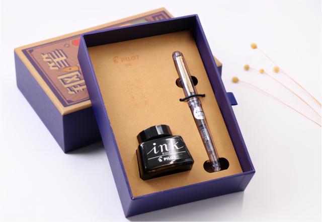 送给老婆情人节礼物情人节，给男朋友送什么？