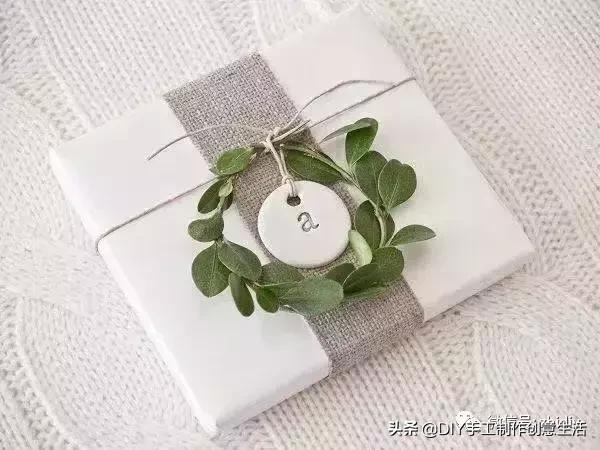 送礼物用礼盒还是用礼袋,礼物如何用纸包装