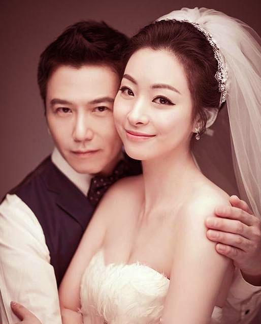 「上海女婿」溫兆倫：三婚娶小妻子，遲來的幸福更珍惜 娛樂八卦吃瓜 第1张