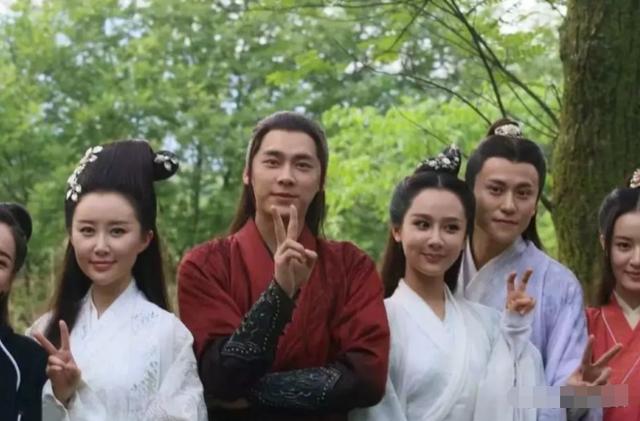 曾是超女總冠軍，如今整容失敗像「怪物」，只有眼珠是自己的 娛樂八卦吃瓜 第20张