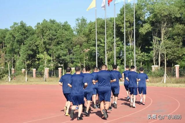 情人节送什么巧克力七夕-来听听蓝朋友“专属情话”