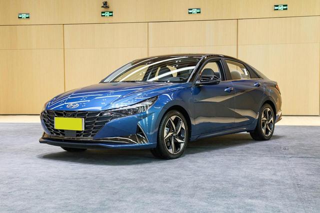 第七代伊兰特蜕变重生，价格9.98万起，轴距2720mm，内饰是亮点