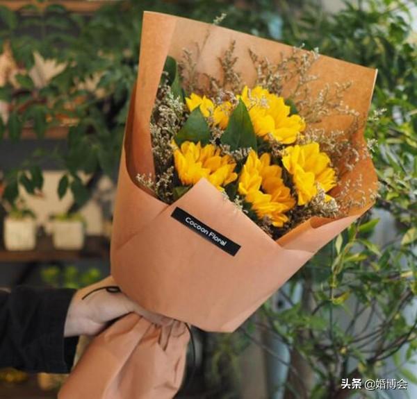 19岁的女孩喜欢什么礼物 19岁生日送什么礼物好