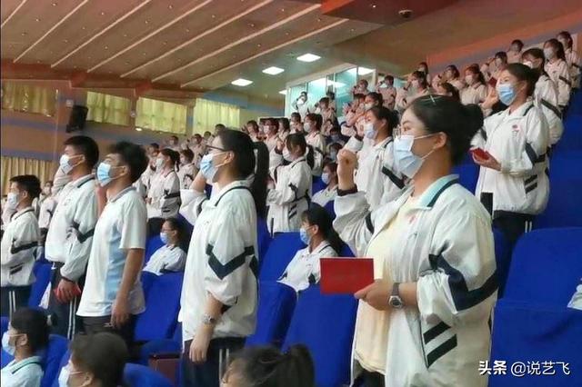 高三学生成人礼送什么礼物,适合送高三男孩的成年礼物