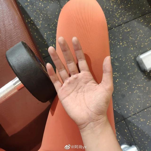 00後河北學妹身材豐滿健碩，肌肉緊致有力，這樣的身材才是真的美 街拍正妹 第8张