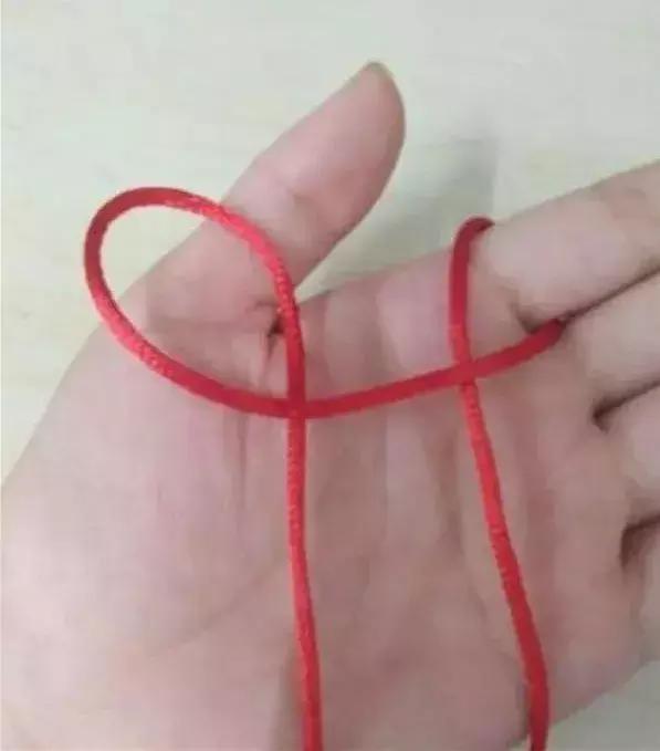 一个耳朵的蝴蝶结怎么打,蝴蝶结的打法步骤