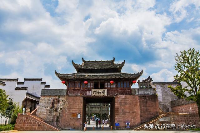 皖南旅游十大景点排名，<安徽旅游景点排名前十名大全>