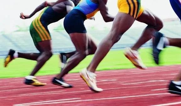 100米短跑技巧和动作要领（训练100米短跑的方法）