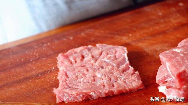 三伏天，多吃這肉不長胖，蛋白質高，這樣煎著吃，真解饞 熱愛美食 第5张