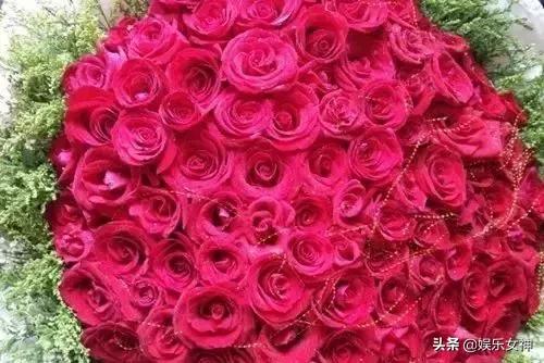 情人节送什么礼物好明天2.14情人节，214漂亮玫瑰送给群里每位朋友~醉倒一批人