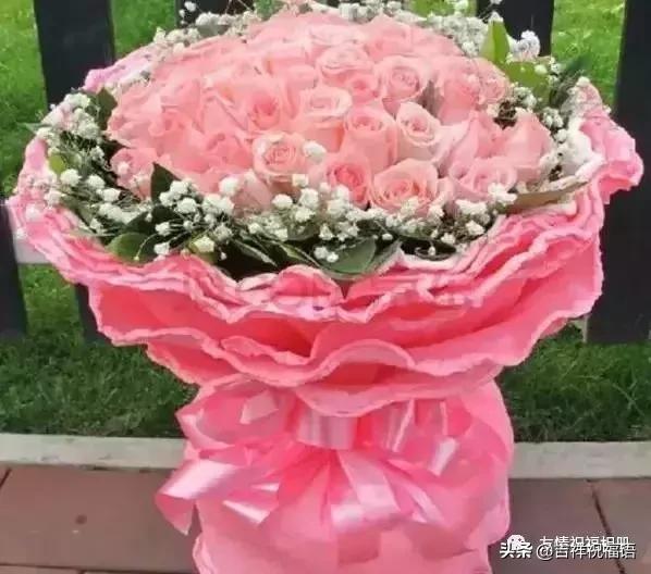 送给老婆情人节礼物明天情人节，99玫瑰送给群里朋友,祝你们情人节快乐,永远
