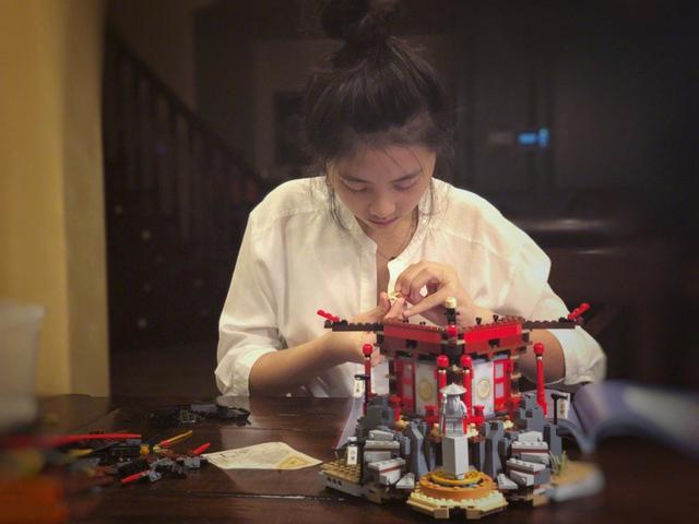 如何教育孩子，黃磊女兒黃多多過分裝扮，難道孩子只能「乖」？ 娛樂八卦吃瓜 第4张