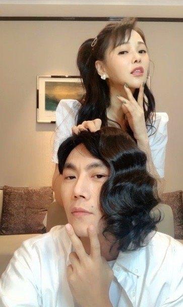 伊能靜秦昊同框秀恩愛，兩人戴假劉海太搞怪，相差10歲卻沒年齡差 娛樂八卦吃瓜 第1张