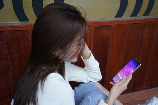 七夕送女朋友什么手机比较好呢？ 送女朋友什么礼物