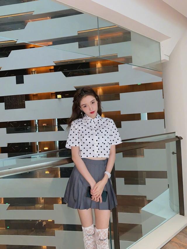 女企業家林小宅現身機場，明顯發福臉變圓，網友：和明星還是有壁 娛樂八卦吃瓜 第8张