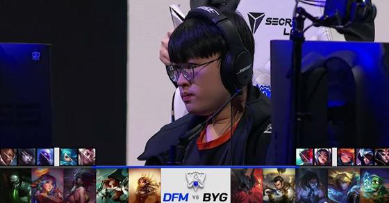 LOL-S11入圍賽：Evi厄加特無情斬殺，DFM橫掃BYG鎖定B組前二 - 天天要聞