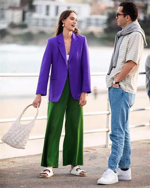 4色经典配色方案，一个较冷门的配色技巧