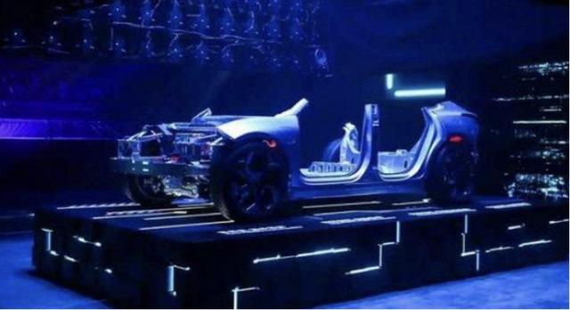 智能汽车无人驾驶价格，百度发布无方向盘无人车