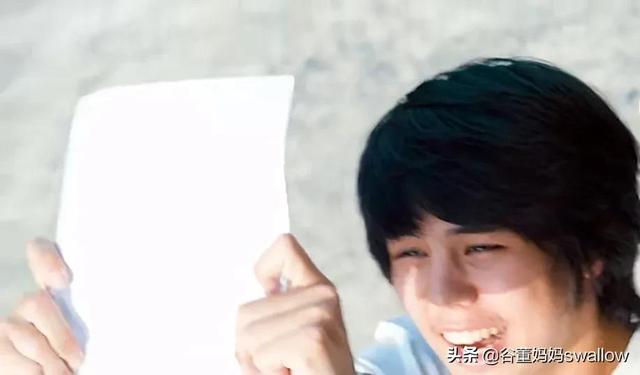 年轻少年卖海苔，网瘾少年卖海苔