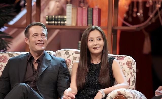 吴奇隆的老婆是谁，吴奇隆老婆最新近照（马雅舒：26岁嫁给吴奇隆）