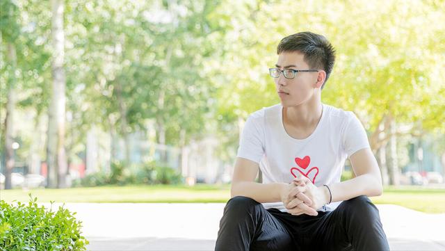 月入6000住家保姆的真实生活，25岁农村大学生在城里做住家保姆月入一万