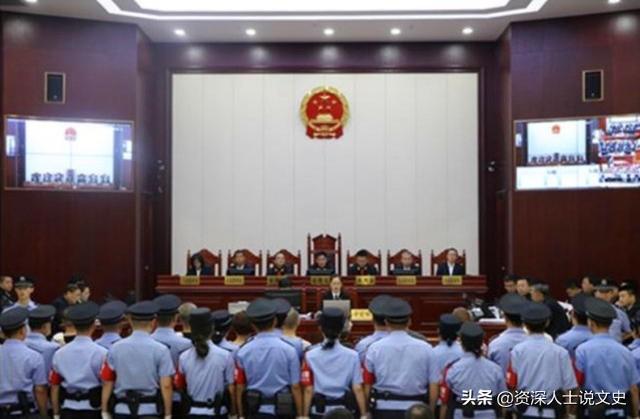 李利娟收养118名孤儿，2018年因涉黑被警察抓捕，村民称大快人心