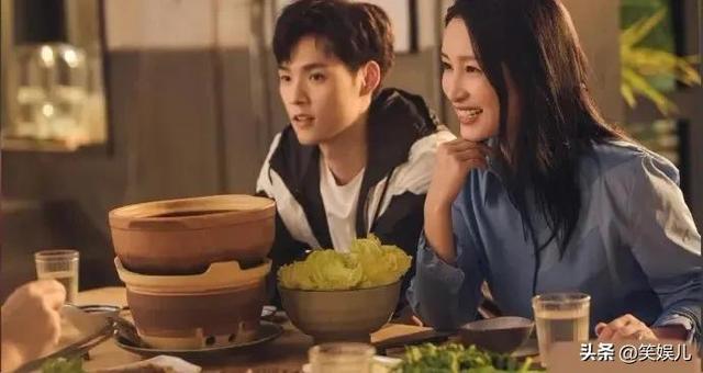 freesexvideo性老少配，李兰迪双麻花辫