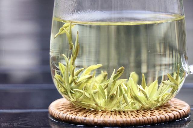 安吉白茶怎么样，安吉白茶一般是什么样的（安吉白茶口感特点）