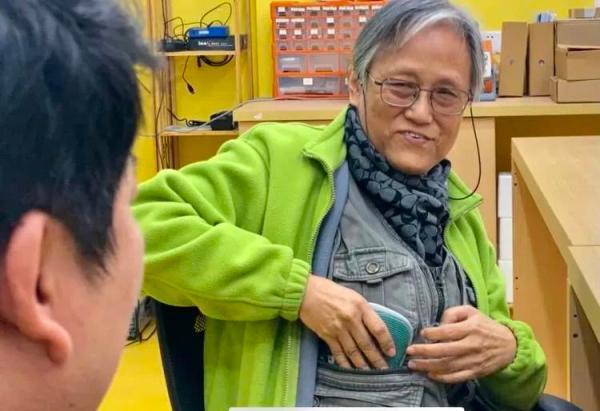 72岁退休女教授硬核科普，百万网友粉上她