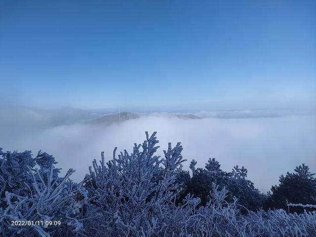 金饶山三明这里迎来2022年第一场雪