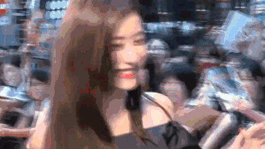 美女对你说hello了