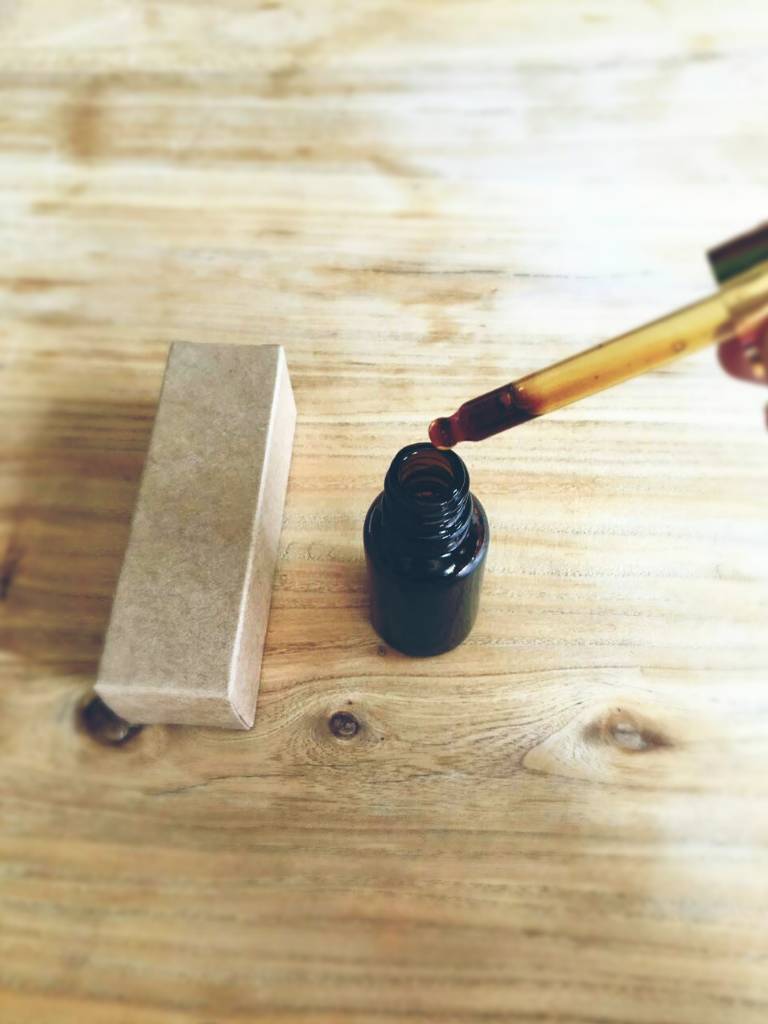 蛋黄油的作用与功效（分享蛋黄油的做法与准备工作）