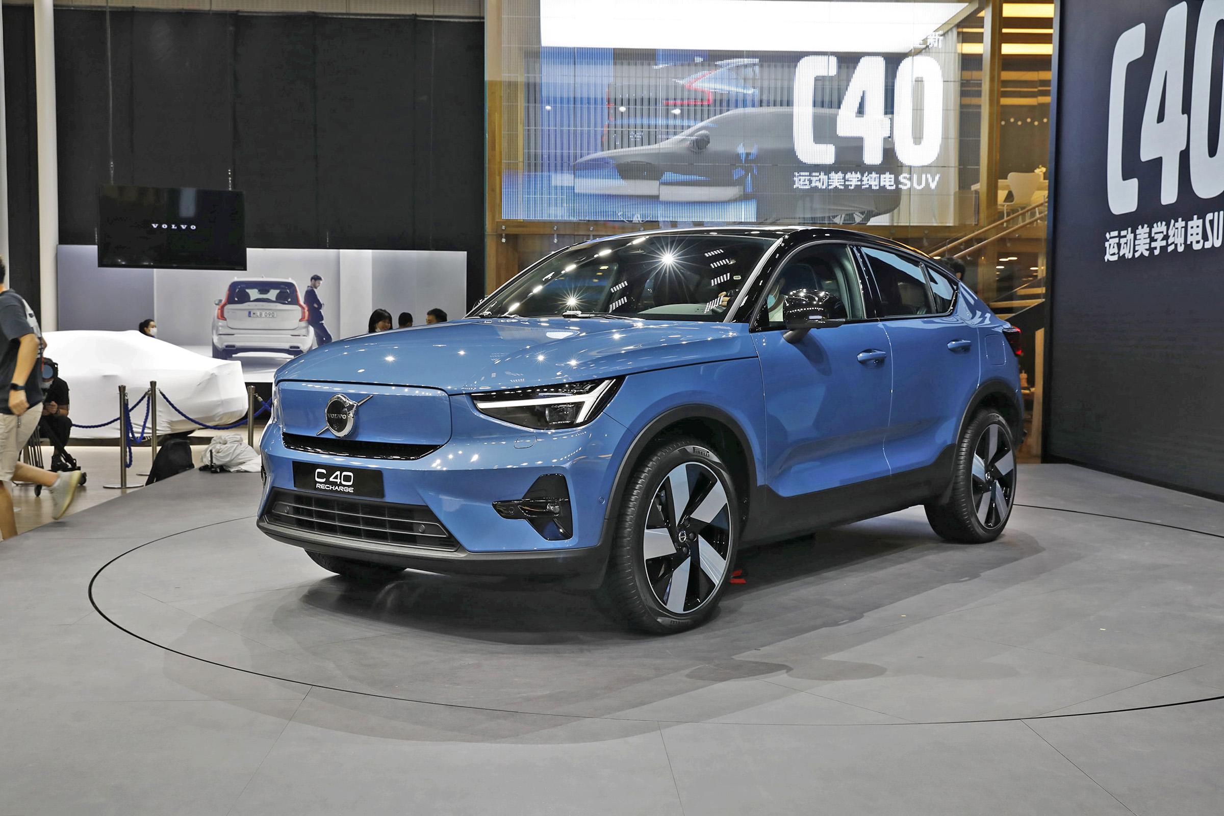 进口纯电动轿跑suv 沃尔沃c40开启预售 26.7万元起