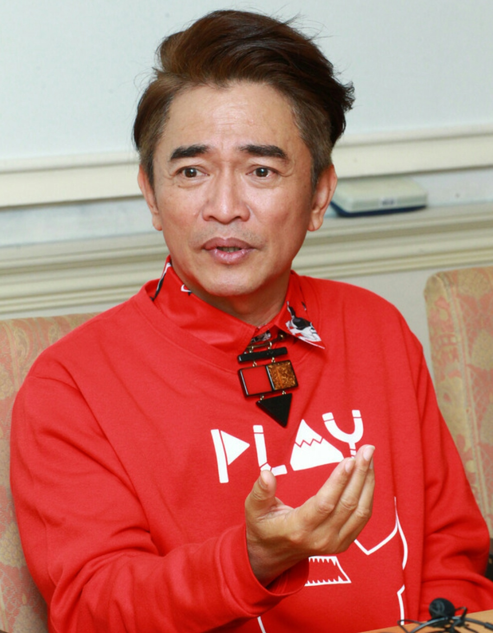 周杰伦一年赚多少钱(吴宗宪否认移居上海 价格百科