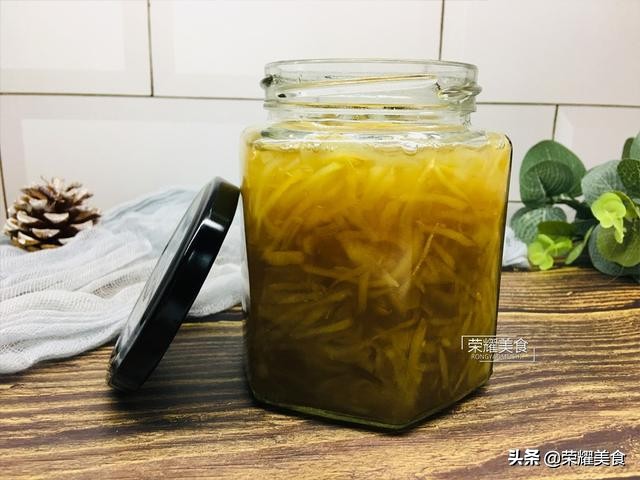 生姜冰糖水的功效（教你简单学会生姜冰糖水的做法）