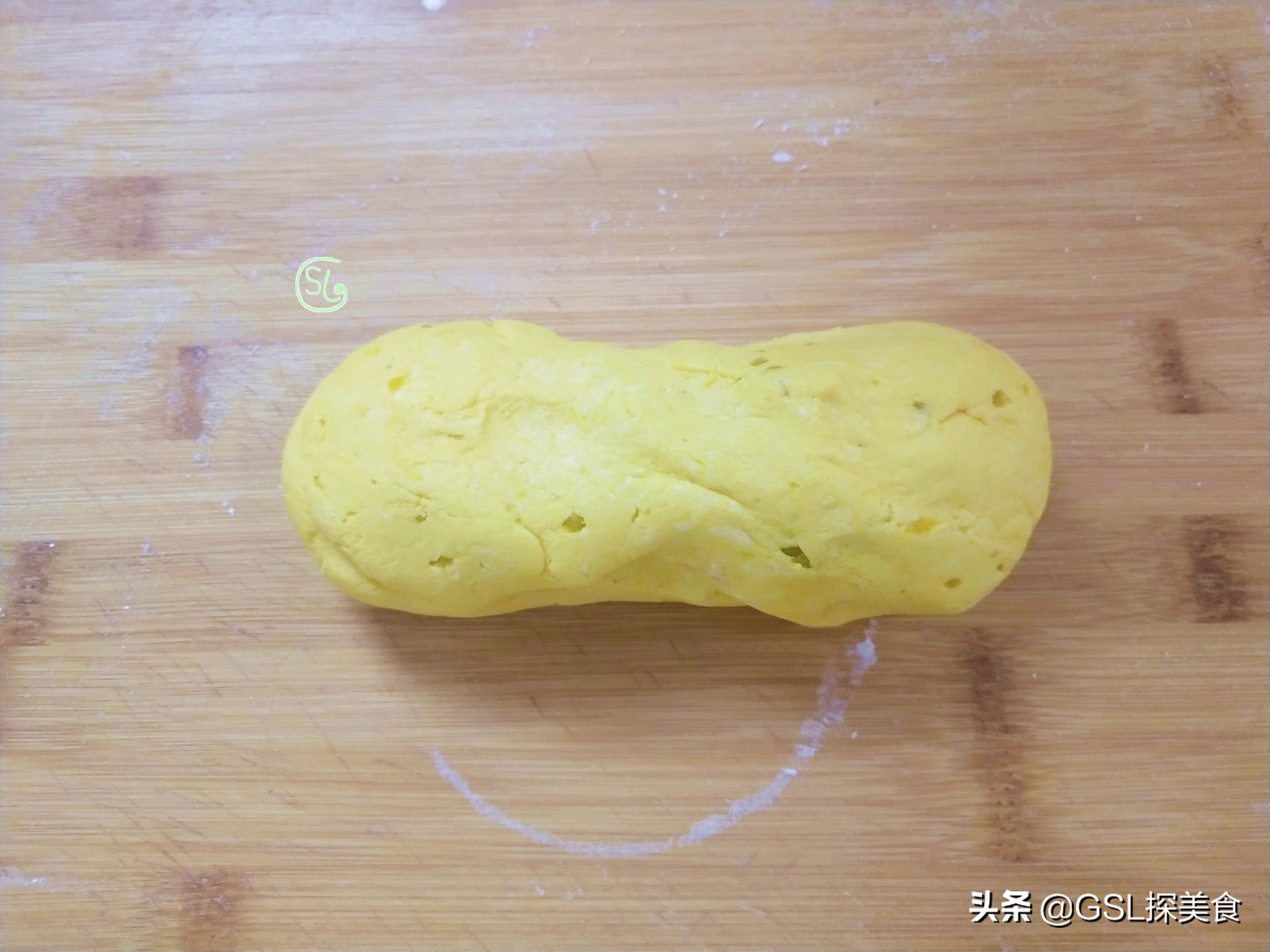 南瓜酥条怎么做（5步做法做出外酥里糯又香甜）