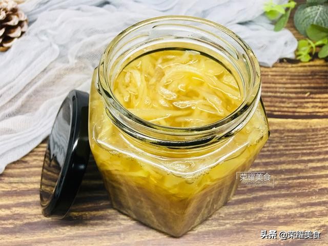 生姜冰糖水的功效（教你简单学会生姜冰糖水的做法）