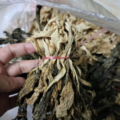 晒干的白菜的家常做法（白菜干猪骨汤的做法与禁忌）