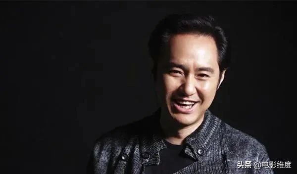 并非科班出身的冯雷,数十年来从温情好人"石玉良"演到狠辣角色"董芝恒