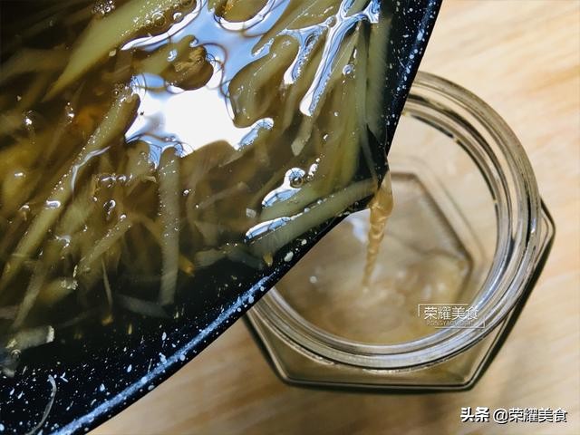 生姜冰糖水的功效（教你简单学会生姜冰糖水的做法）