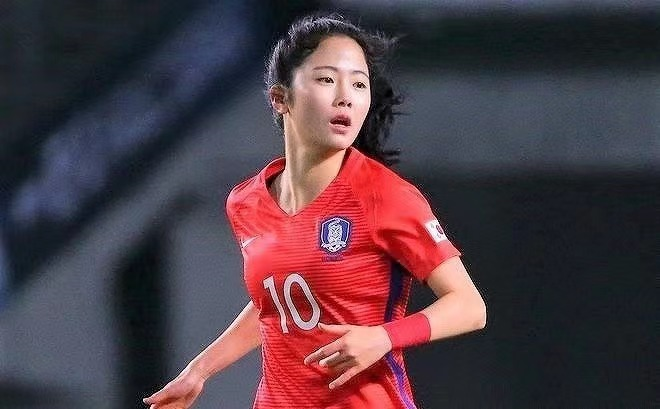 李玟娥喜讯亚洲足坛女神结婚姐弟恋4年成正果丈夫是韩国足坛名将