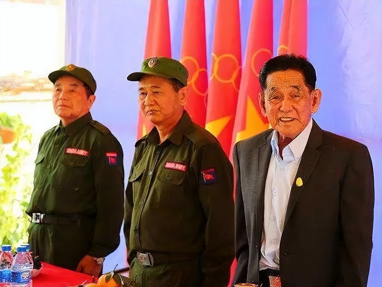 杨家护卫队分队长的罗星汉投靠了缅甸军政府,被奈温委任为"果敢青年