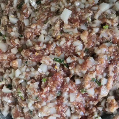 小笼汤包做法（11步让你做出餐厅级别的小笼汤包）