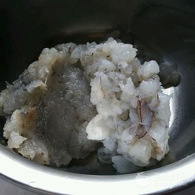 虾滑怎么下火锅，虾滑放火锅里煮多久（自制超Q虾滑  火锅必备）