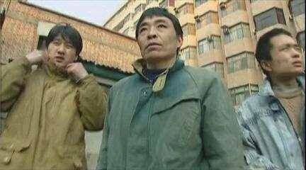 悍匪董雷是什么电视剧，悍匪董震电视剧（《12.1枪杀案》的董雷和《征服》里的刘华强相比）